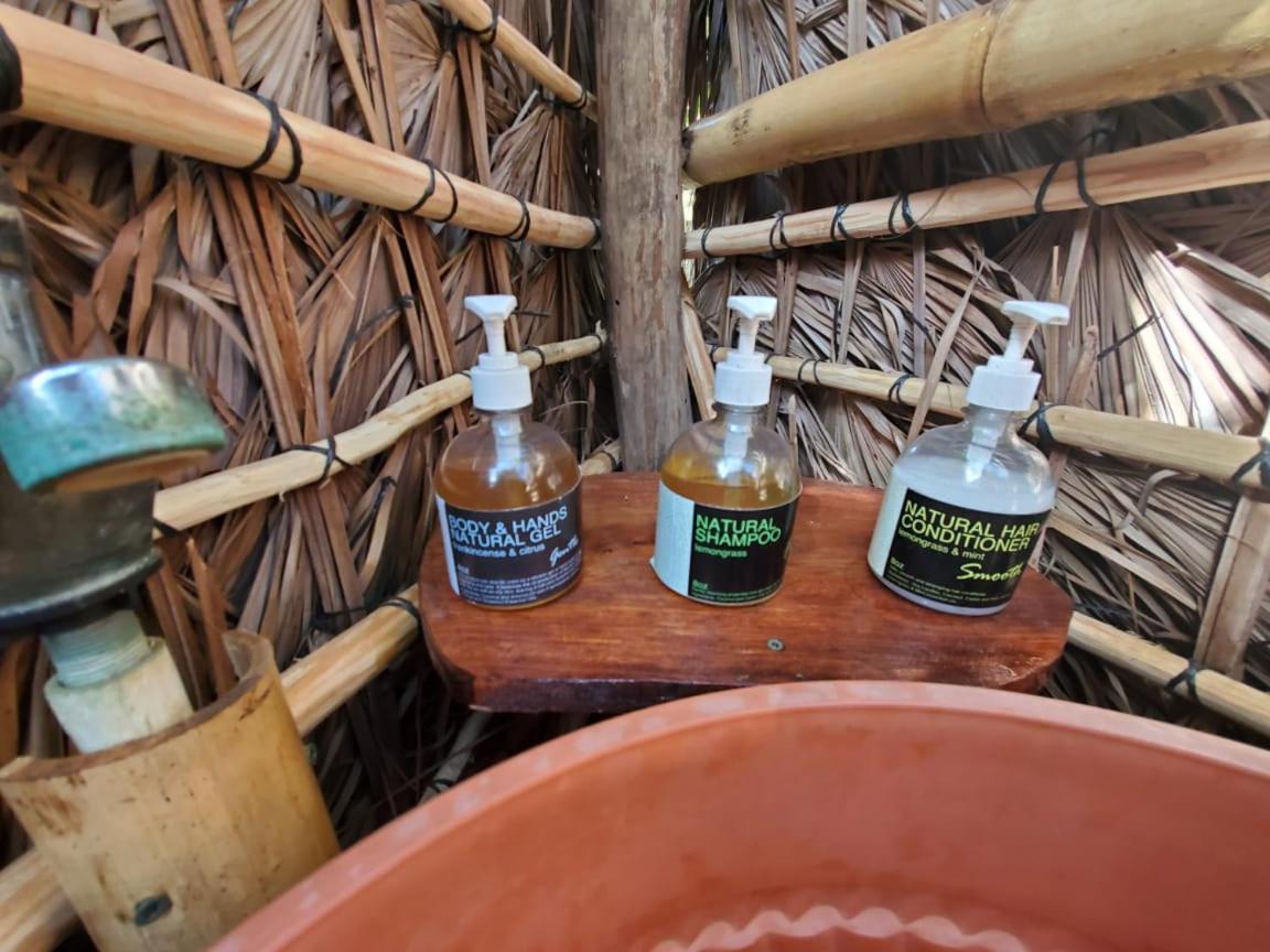 Derek'S Place Eco-Lodge Little Corn Island Exterior foto