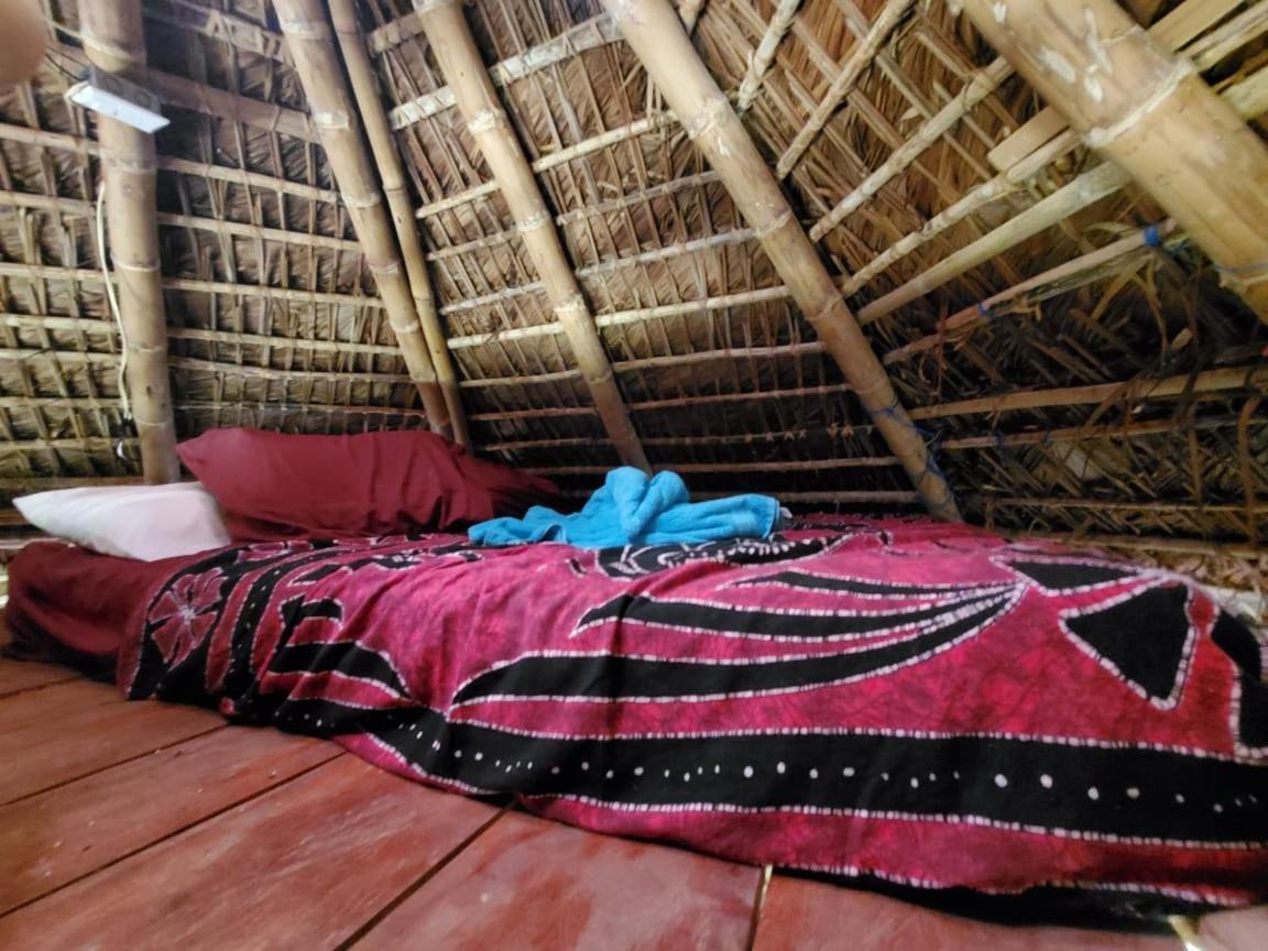 Derek'S Place Eco-Lodge Little Corn Island Exterior foto