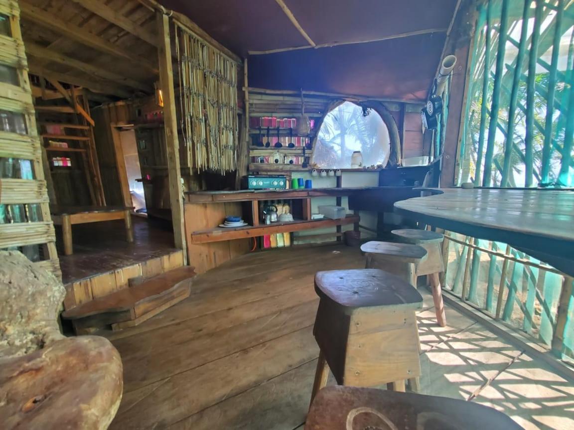 Derek'S Place Eco-Lodge Little Corn Island Exterior foto